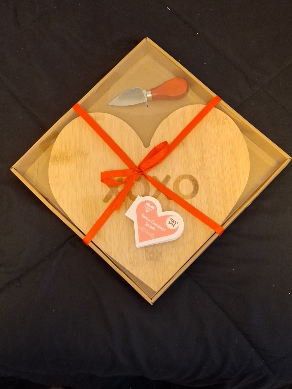 Heart-Shaped Bamboo Cheese Board with Red Ribbon & Spreader